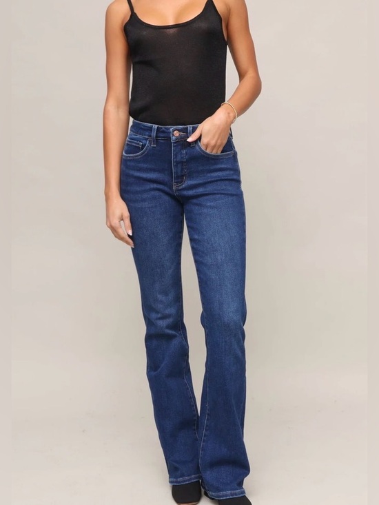 VERVET BY FLYING MONKEY Denim - Vervet High/Mid-Rise Bootcut Women's Jeans in Medium Wash Blue